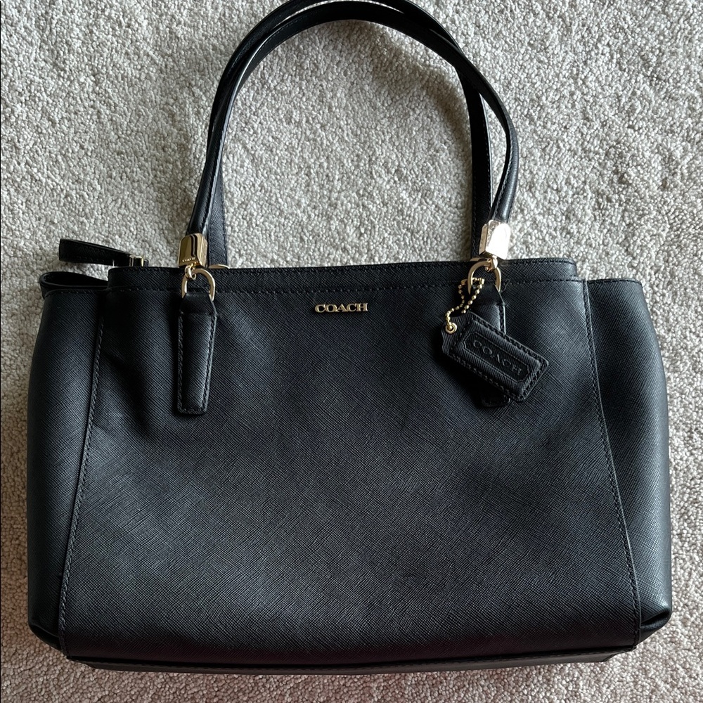Rare Coach Crossgrain Leather Top Handle Satchel Purse with Gold Accents